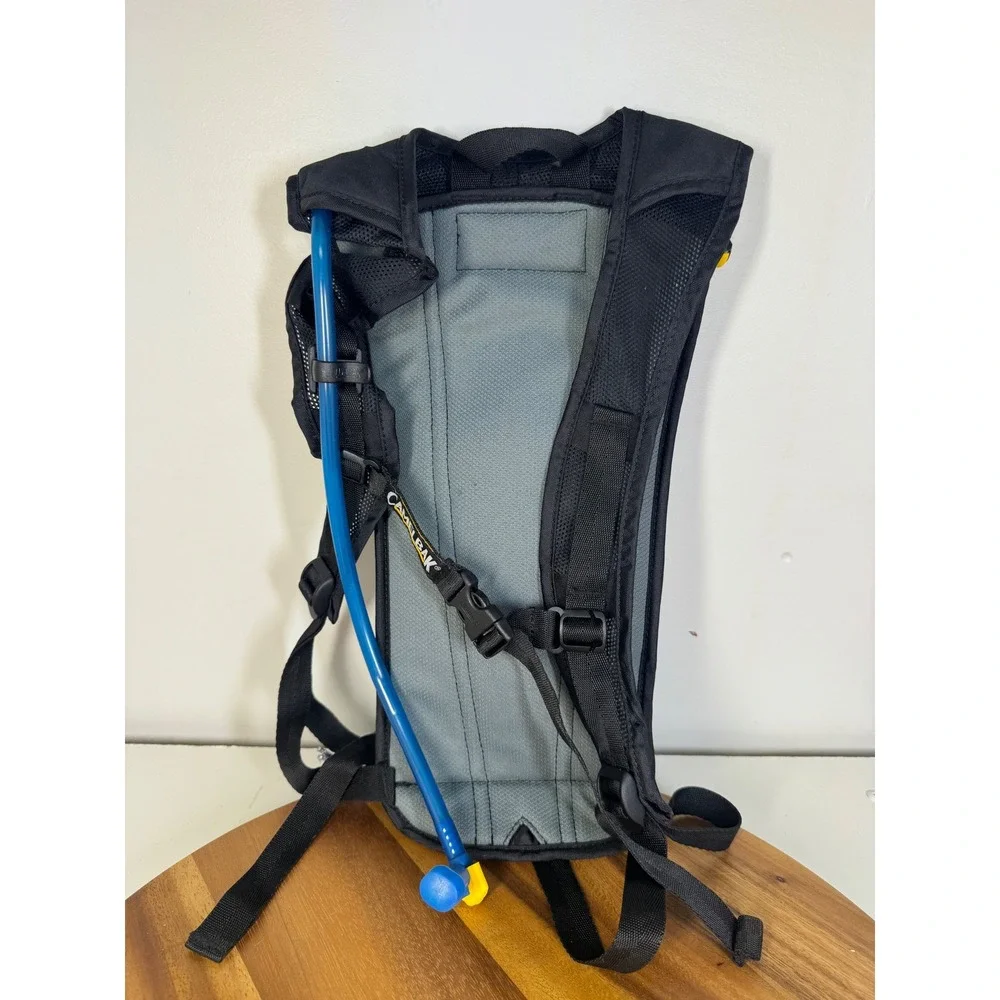 CamelBak Classic Hydration Pack Backpack 2L Reservoir Hiking Running‎ w/ Bladder